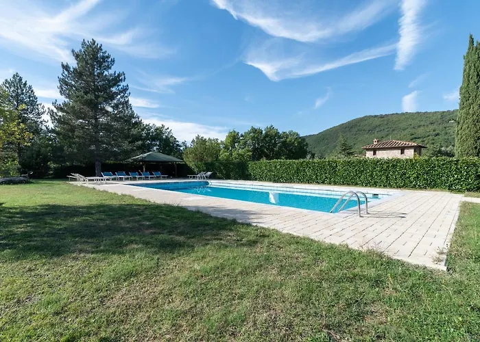 Casa Padronale Il Casotto Отель Кьюзи-делла-Верна